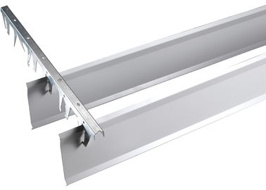 O teto aberto suspendido de alumínio interior da pilha do metal linear telha para materiais da decoração da estação de metro